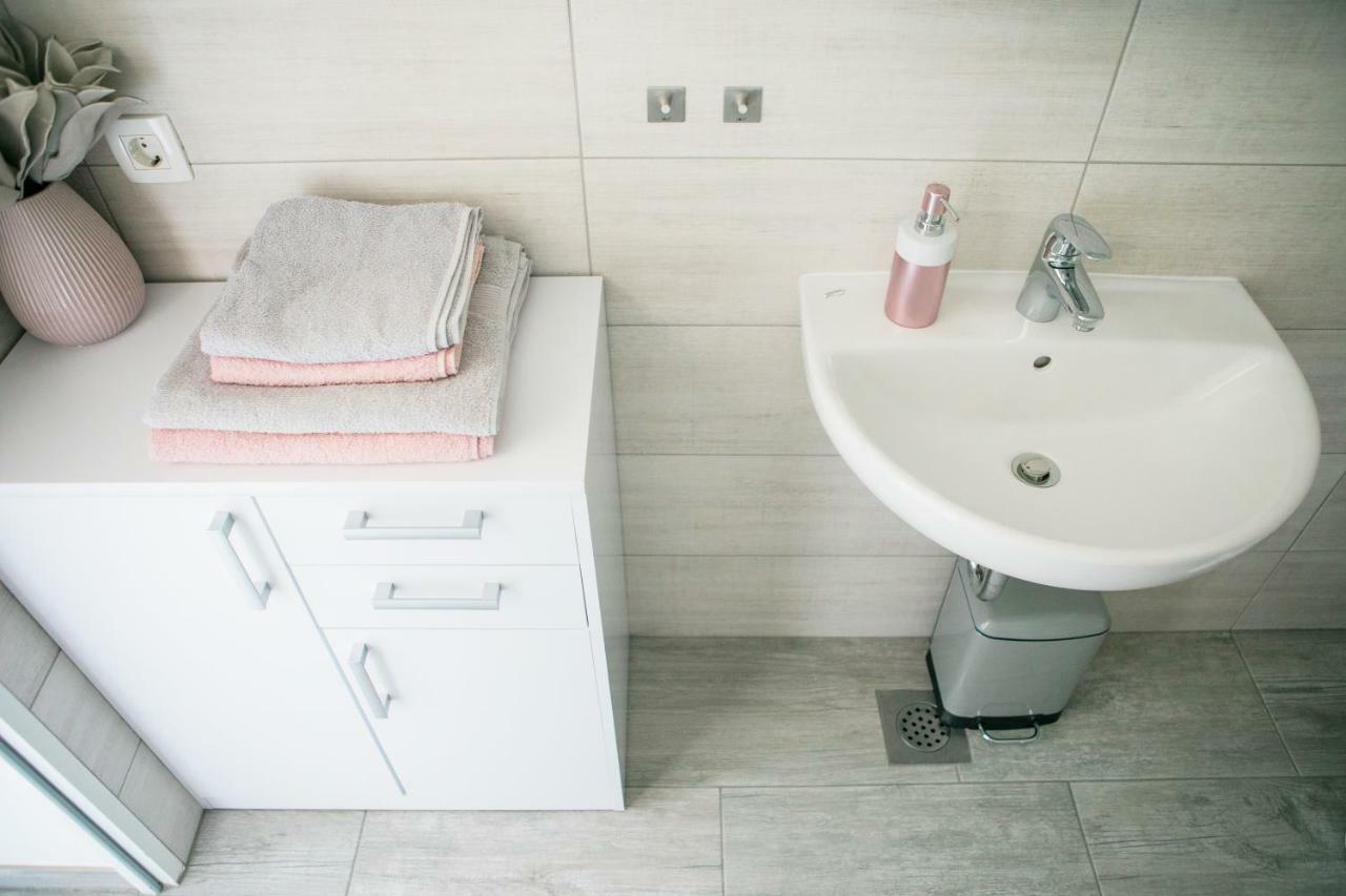 Sweet Stay Roznik Apartment Ljubljana Ngoại thất bức ảnh