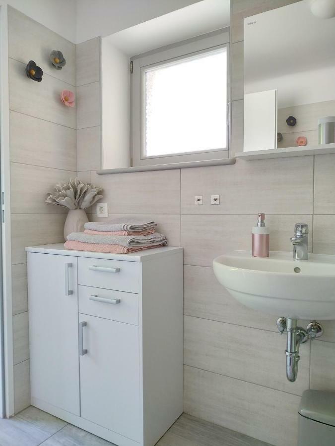 Sweet Stay Roznik Apartment Ljubljana Ngoại thất bức ảnh